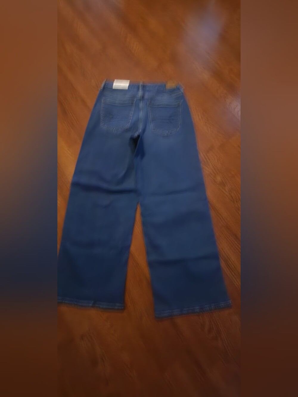 American Eagle Outfitters Wide-Leg Jeans in Dark Blue Wash - Picture 4 of 10
